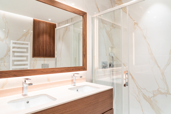 2 bedroom refurbished apartment, central - 10