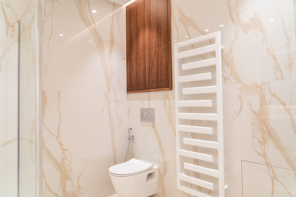 2 bedroom refurbished apartment, central - 9