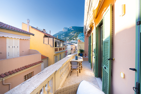 Appartamento a 3 stanze completamente ristrutturato in nuovo – Ultimo piano - 9