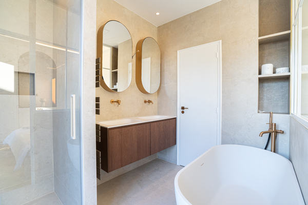 Appartamento a 3 stanze completamente ristrutturato in nuovo – Ultimo piano - 5