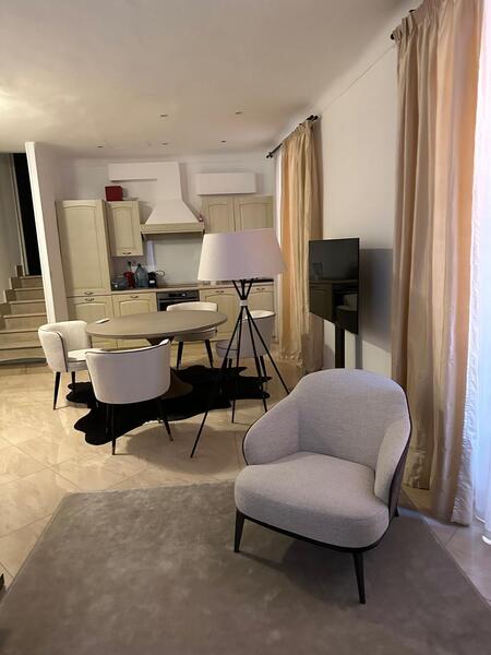 Nella tranquilla zona di Monaco-Ville, un bel 3p a uso misto - 1