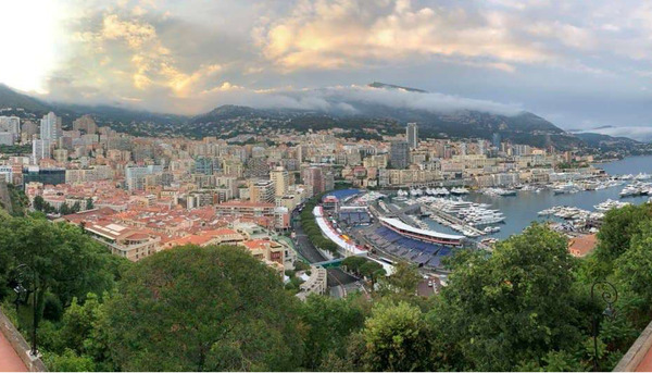 Rare à Monaco appartement sur les remparts avec vue panoramique sur la mer et la Principauté - 1