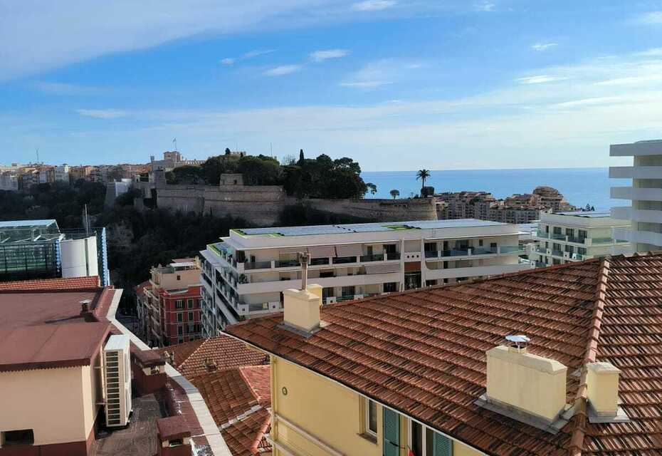 2 bedroom quiet apartment in good condition